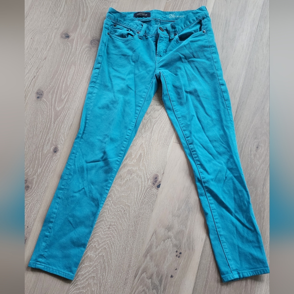 J. Crew Vibrant turquoise skinny jeans - size 26